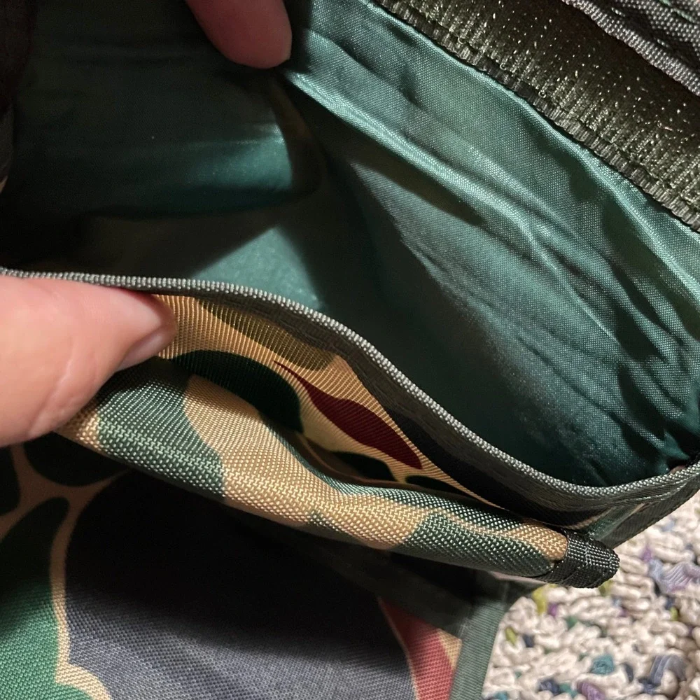 Vintage 1984 Los Angeles Olympics‎ green Camouflage trifold Wallet Sam the Eagle